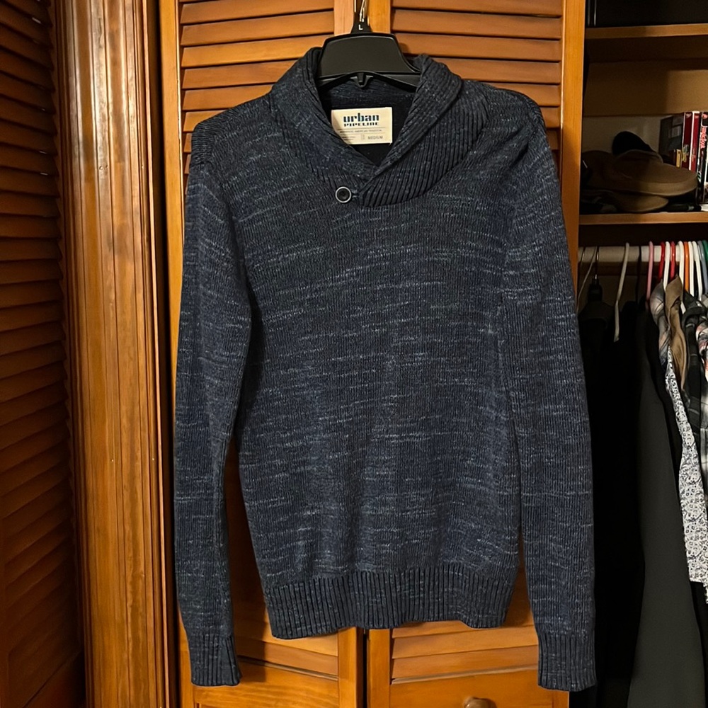 Men’s sweater